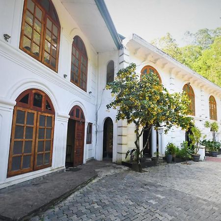 Wathsala Inn Nallathanniya Extérieur photo