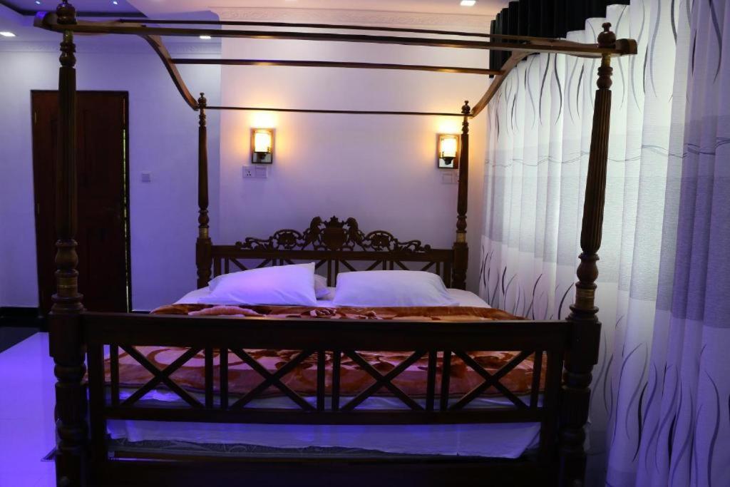 Wathsala Inn Nallathanniya Extérieur photo