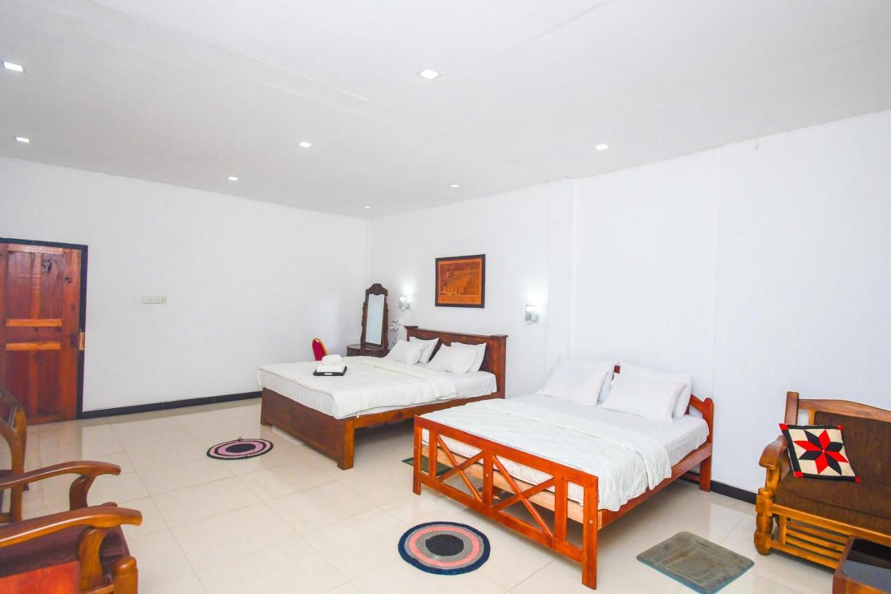 Wathsala Inn Nallathanniya Extérieur photo