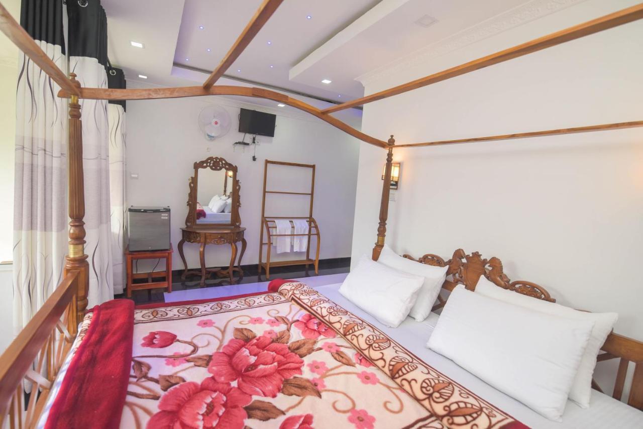 Wathsala Inn Nallathanniya Extérieur photo
